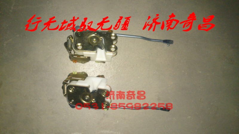 AZ1651340101,左前门锁插销与连杆总成,济南奇昌汽车配件有限公司