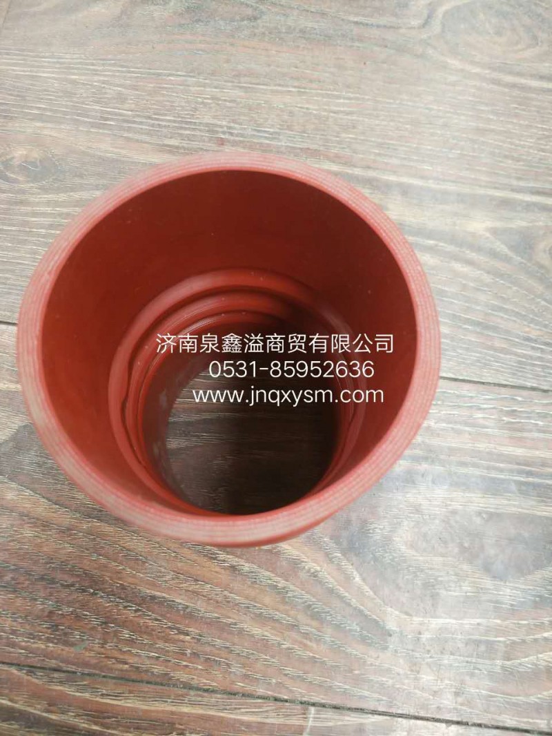 100111900133,中冷器连接管III,济南泉鑫溢商贸有限公司