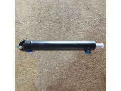 DZ9114470008,Steering booster cylinder,济南向前汽车配件有限公司