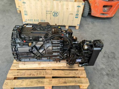 ZF16S253T0   变速箱总成  ZFGEARBOX  390000